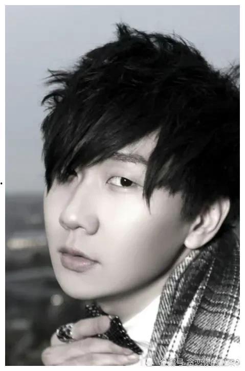 娱乐圈吃瓜成毅是谁啊